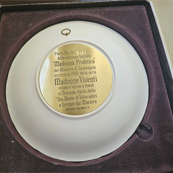 NIB Plate “Prophetic Madonna” Alberto Santangela Ivory Alabaster 1981 - Picture 2 of 8